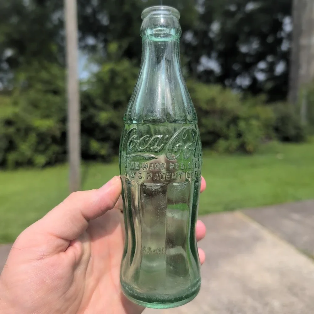 Vintage Coca-Cola Nashville TN 1965 Hobbleskirt 6.5oz Green Glass Coke Bottle